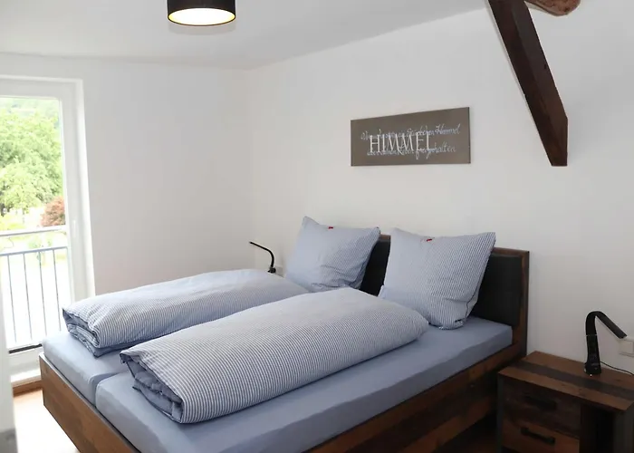 Eder_ufer Hemfurth-Edersee